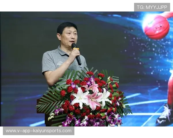 国际游泳教练在青训中推广功能性训练与体能评估体系,国际游泳教练认证