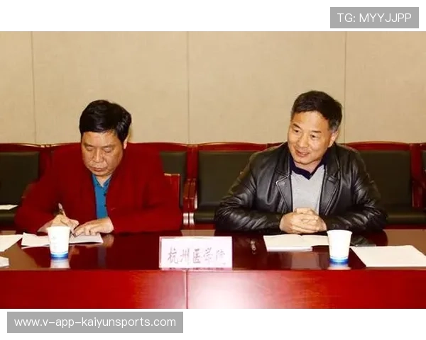 足球俱乐部与学校建立常态化交流机制优化人才输送,校园足球俱乐部组织架构